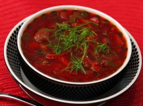 Рецепт борщу з буряками й капустою