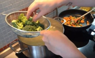 Рецепт овочевого супу з кабачками. Готуємо смачно за 30 хвилин!