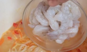 Рецепт рибного супу з креветками   просто і смачно!