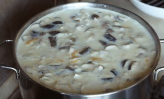 Рецепт супу з лісовими грибами   дуже смачна страва готуємо просто!