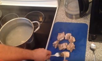 Рецепт супу з вермішеллю і мясом   покрокова інструкція