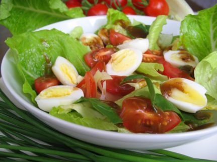 Салат із перепелиними яйцями   7 рецептів приготування вдома