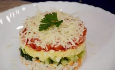 Салат з помідорами і крабовими паличками   7 рецептів приготування