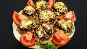 Печериці фаршировані сиром — рецепти приготування в духовці