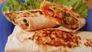 Шаурма в домашніх умовах   рецепти з мясом і без