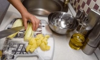 Суп пюре з кабачків   дієтичний рецепт, 20 хвилин і готово!