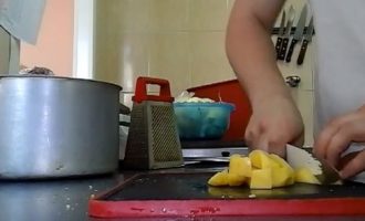 Суп з консервованих грибів за 30 хвилин. Шалено смачно!