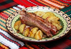 Свинячі реберця з картоплею в духовці   прості і смачні рецепти