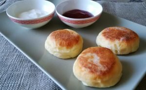 Сирники із сиру   6 класичних рецептів на сковороді