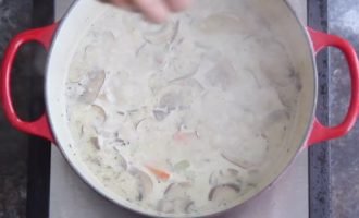 Сирний суп пюре з куркою і грибами   простий і смачний рецепт