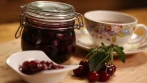 Варення з вишні з кісточкою   8 смачних рецептів