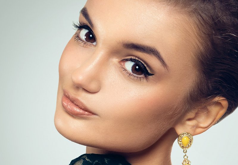 Види макіяжу на випускний: красивий і легкий, для карих, зелених і блакитних очей