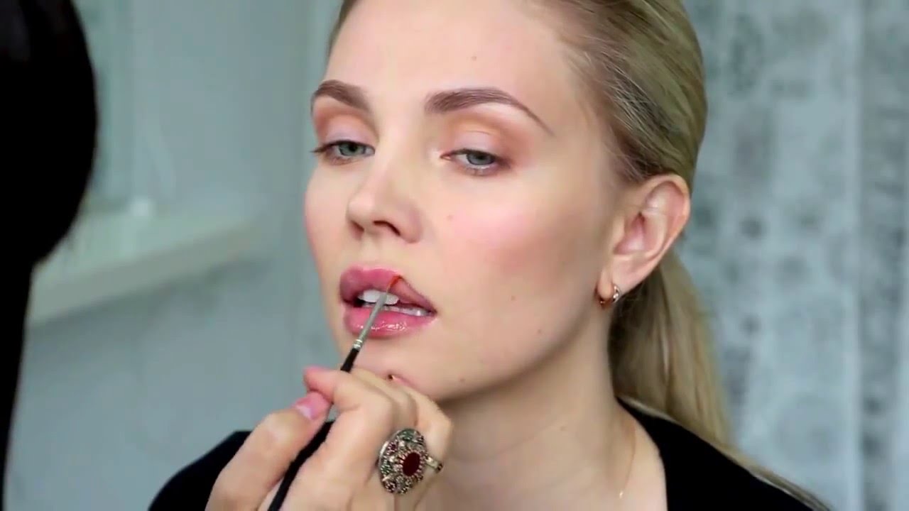 Види макіяжу на випускний: красивий і легкий, для карих, зелених і блакитних очей