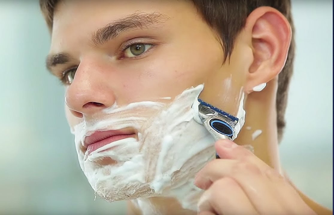 Все про гелі для гоління: що краще піна або гель, як користуватися чоловікові