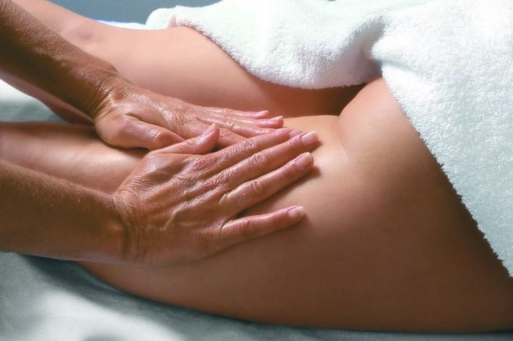 Про антицелюлітний масаж для стегон і сідниць: чи допомагає він схуднути