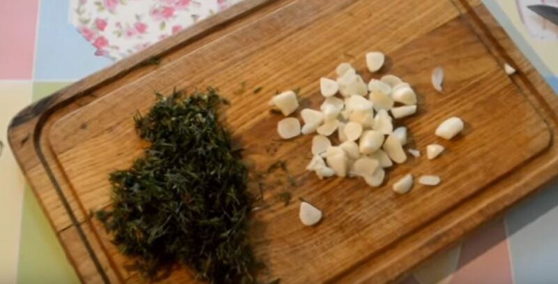 Малосольні огірки в пакет – рецепти швидкого приготування хрустких малосольних огірків