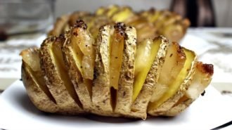 Картопля в фользі в духовці   8 рецептів приготування