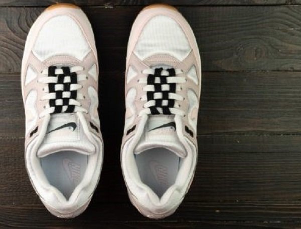 Шнурівка кросівок: варіанти з 6 дірками, покроково, фото
