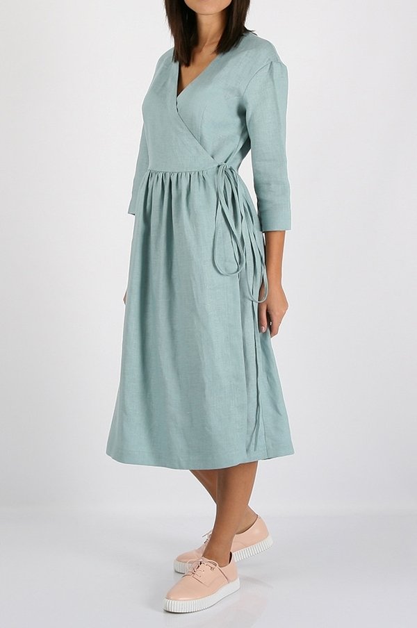 Плаття з льону для повних жінок: стильні фасони, модні тенденції, новинки, фото