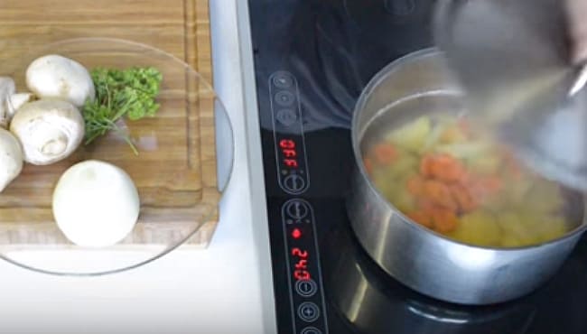 Грибний суп пюре — найсмачніші рецепти супів з грибами