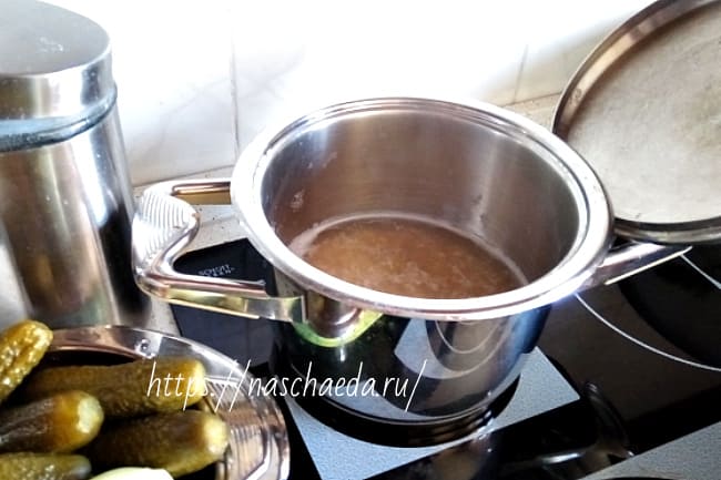 Розсольник з перловкою і солоними огірками — рецепти приготування смачного розсольнику