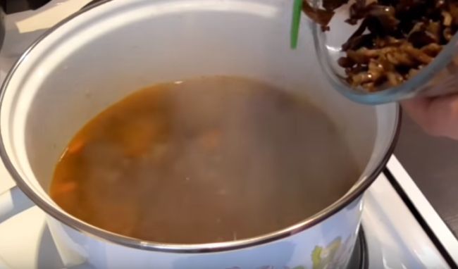 Суп солянка грибна — рецепти приготування в домашніх умовах