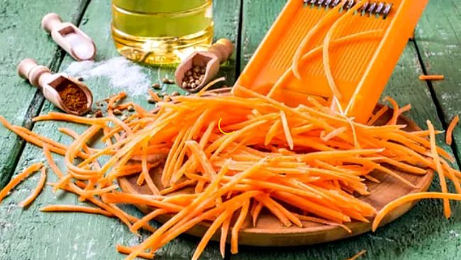 Морква по корейськи: рецепти приготування в домашніх умовах