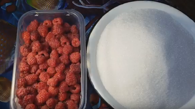 Малина з цукром на зиму без варіння — кращі рецепти заготовок із зазначенням пропорцій