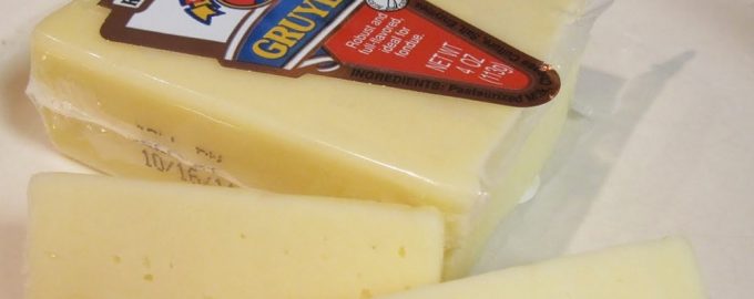 Чим замінити сир «Грюйер» + рецепт домашнього сиру