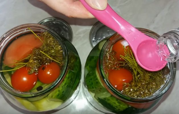 Асорті з огірків і помідорів на зиму — дуже смачні рецепти маринування