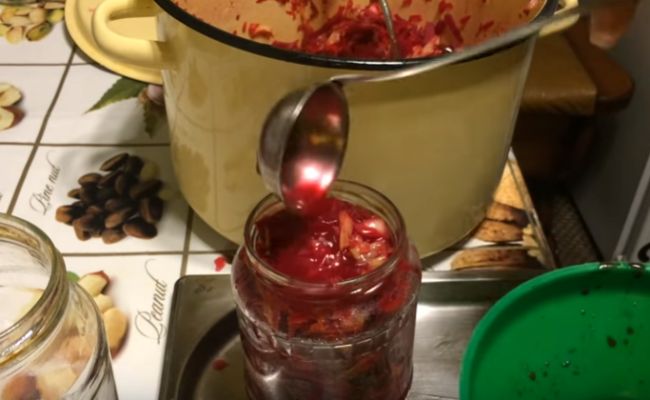 Салат з буряка на зиму — дуже смачні рецепти пальчики оближеш