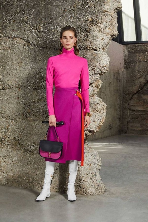 Мода – весна 2020 для жінок 45 років: новинки, тренди, фото стильних луків