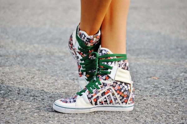 Модні кросівки – осінь 2020: основні тенденції, тренди, новинки, фото