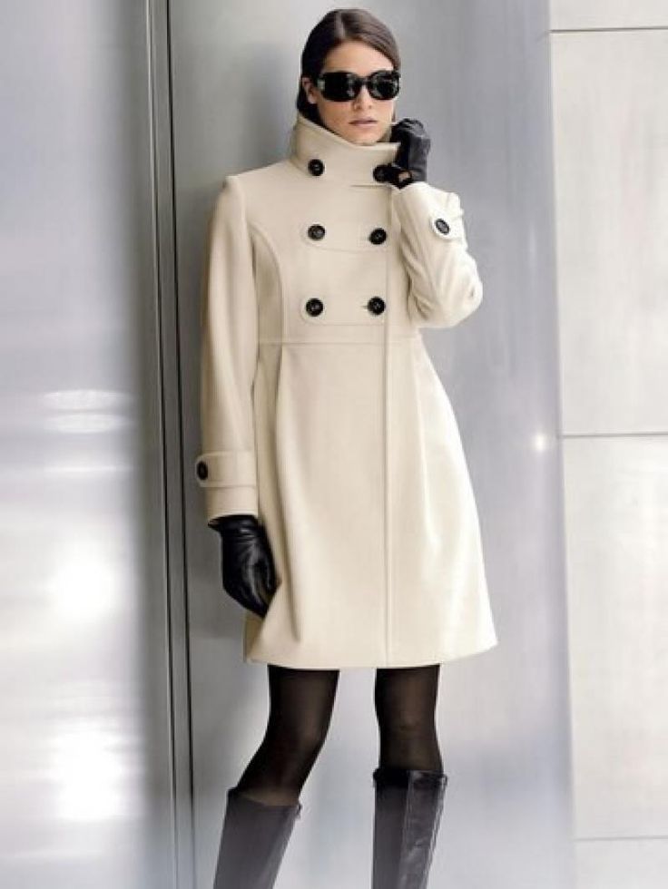 Осіннє пальто для жінок після 50 років: модні моделі, кольору, які молодят, фото