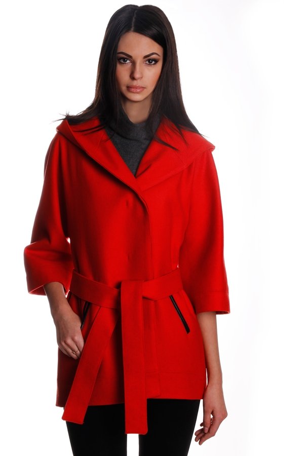 Пальто з капюшоном жіноче – осінь 2020 2021: модні кольори, моделі, тренди сезону, фото