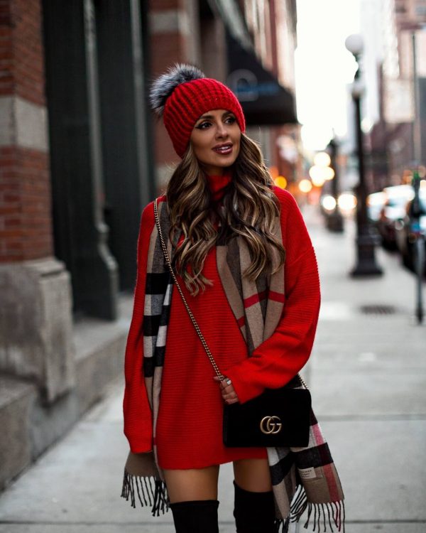 Сукня светр: з чим носити, як поєднувати восени і взимку, фото модних образів