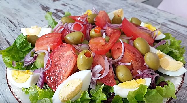 Салати з консервованим тунцем — прості і швидкі рецепти
