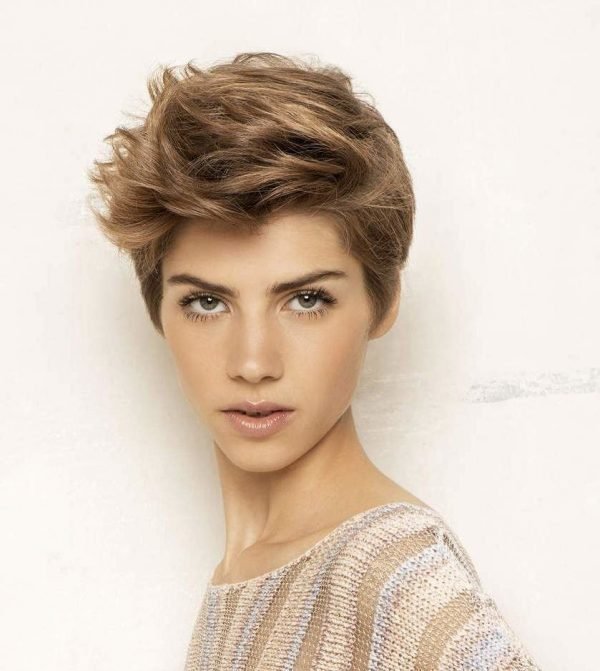 Модні жіночі стрижки 2020 на короткі волосся: головні тенденції, фото