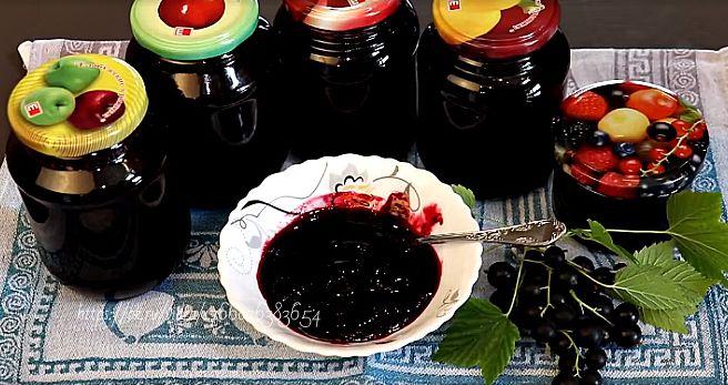 Джем з чорної смородини на зиму – 7 простих рецептів