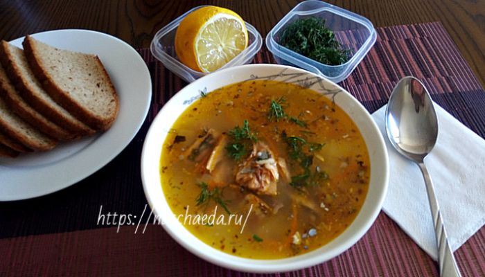 Суп з консервованої сайри – рецепт з рисом
