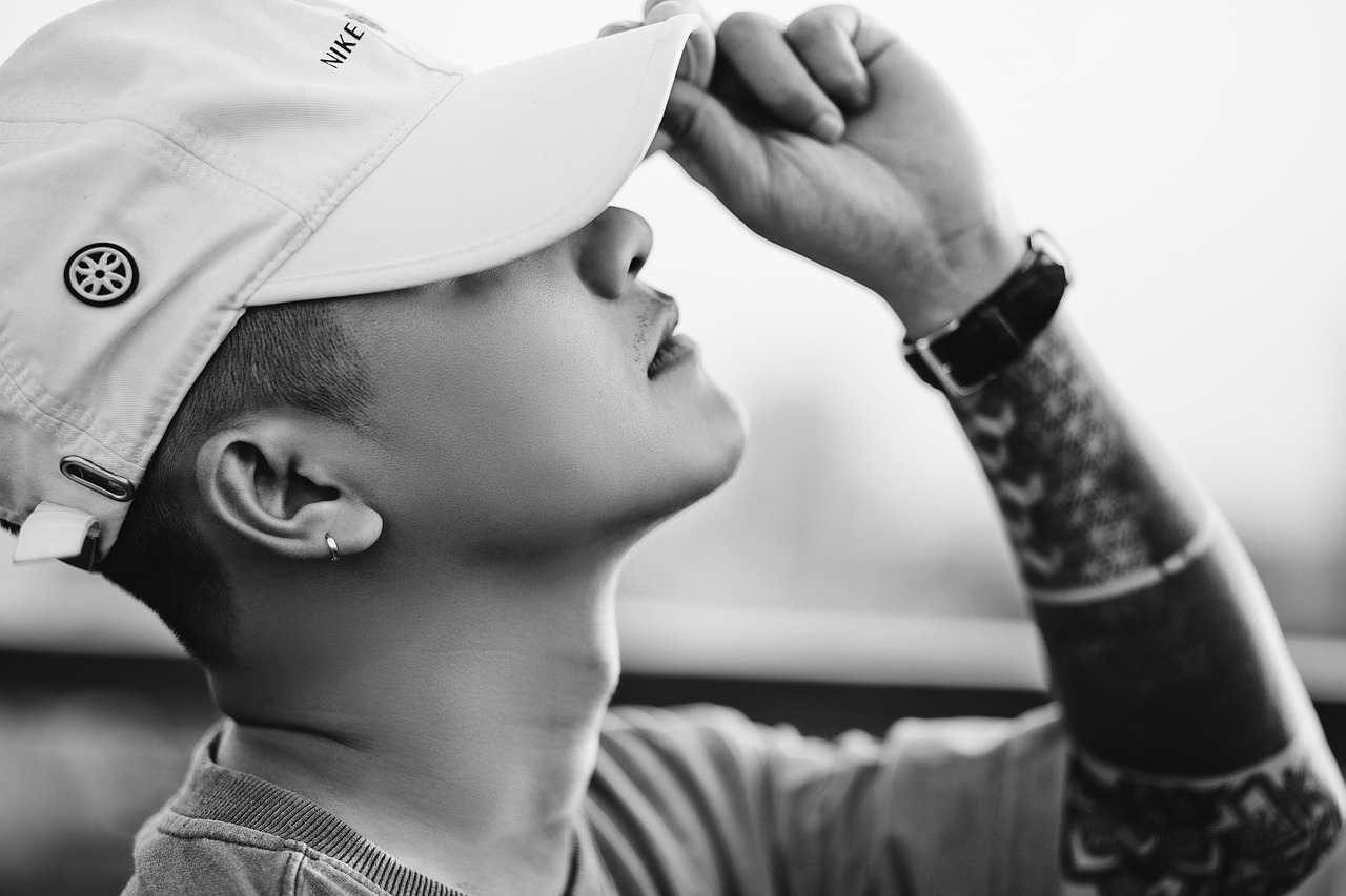 Бейсболки чоловічі брендові аксесуар для справжнього стилю Бейсболки чоловічі брендові аксесуар для справжнього стилю